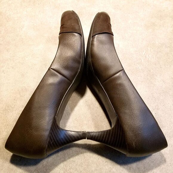 Maurices Womens Paige Size 10 Brown Slip On Heel Pumps - Picture 7 of 9